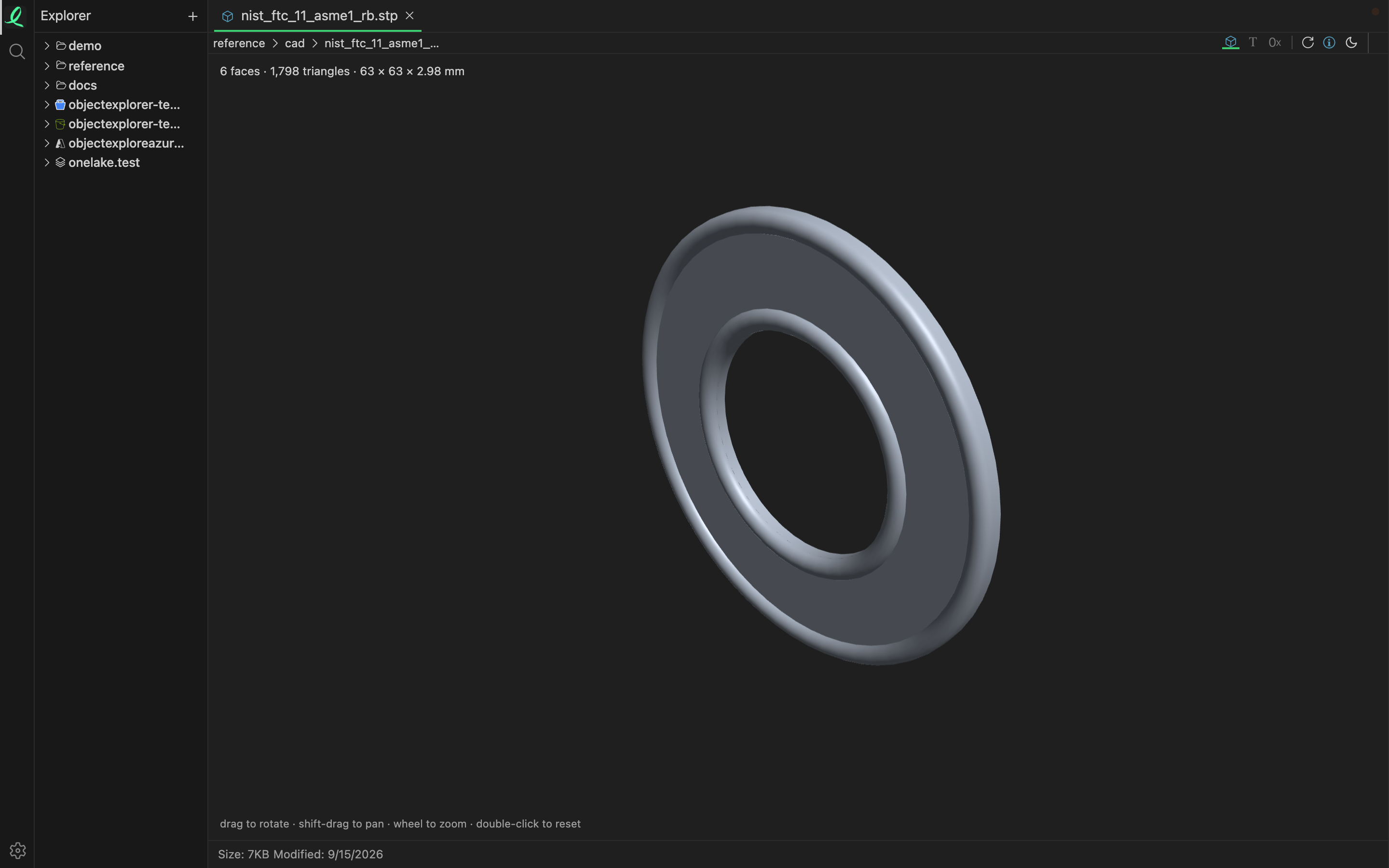 A STEP part drawn in the CAD view, with its face count and size above it
